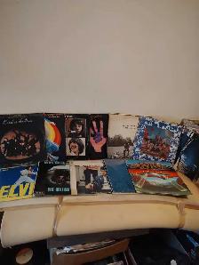 150  Vinyl .Old/newer Rock Bands/Singers/Folk/C.&W.estern