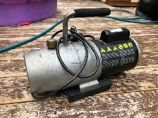 Yellow Jacket 7 cfm Vacuum Pump