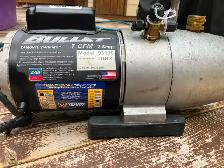 Yellow Jacket 7 cfm Vacuum Pump - Photo 3