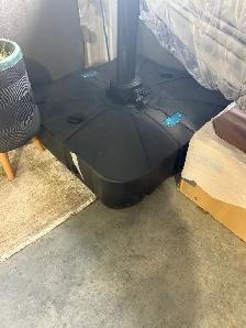 10’ cantilever umbrella new in box - Photo 4