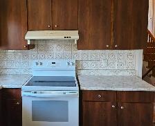 Three Bedroom Upper Level Legal Apartment for rent - July 1