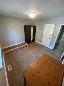 4 Bed 2WR Mainfloor - Lawrence/Markham - Available NOW - Photo 8