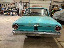 1964 Ford Fairlane - Photo 5