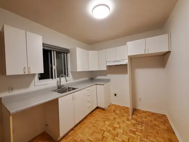 Logement à louer 41/2 Plateau, haut duplex , Brébeuf et Mt-Royal