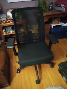 Multi function computer chair - Photo 3