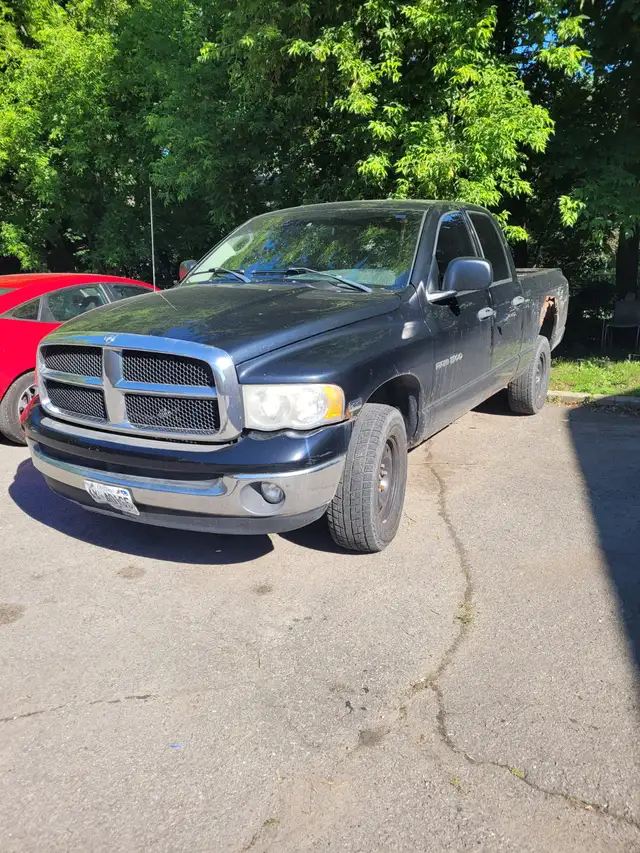 !!!!!!    2005 BLACK DODGE RAM 1500 QUADCAB 4X4   !!!!