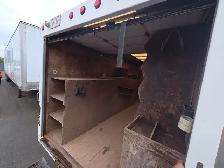 2012 Chevrolet Express cube van - Photo 4