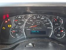 2012 Chevrolet Express cube van - Photo 8