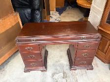Free delivery antique Craftsmanship Desk