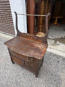 Free delivery Antique Vanity Dresser - Photo 3
