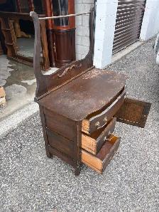 Free delivery Antique Vanity Dresser - Photo 8