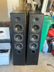 Pair Of Powerful Speakers