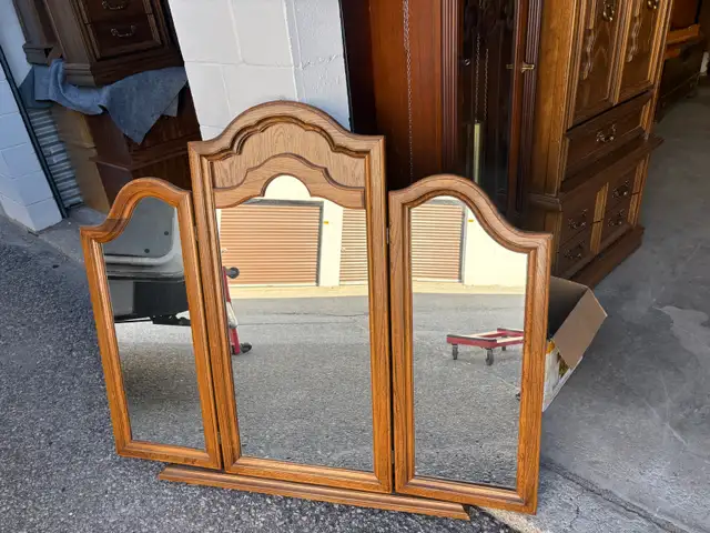 Free delivery used Wooden Tri-Fold Vanity Mirror