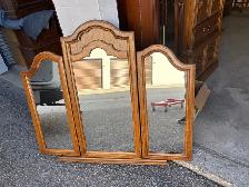 Free delivery used Wooden Tri-Fold Vanity Mirror - Photo 3