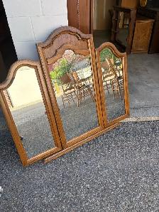 Free delivery used Wooden Tri-Fold Vanity Mirror - Photo 5