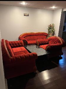 1 bedroom apartment with parking (Markham and Steeles)