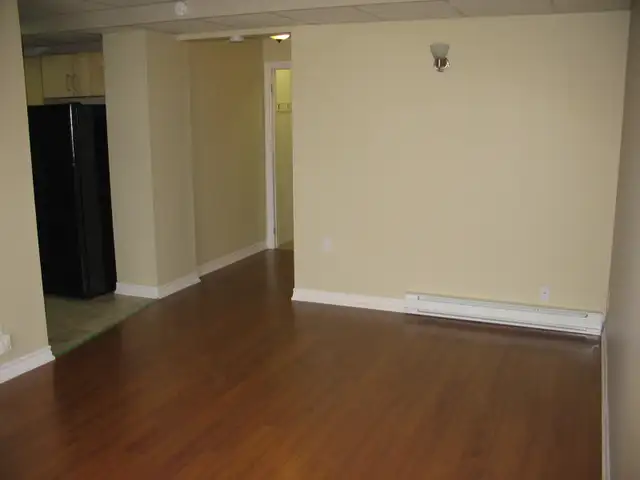 1 Bedroom Apartment on Quiet Street - West End Kingston!