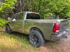 Dodge Ram 1500 - Photo 2
