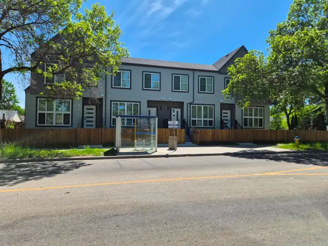 BEAUTIFUL NEWLY BUILT 3-BEDROOM HOUSE FOR RENT IN EDMONTON!