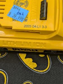 DeWALT DCB203 2AH Battery 2025 (#3046) - Photo 3