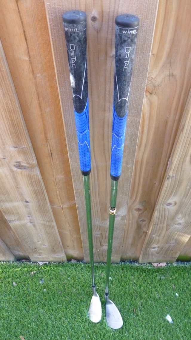 2 Titleist Golf Wedges
