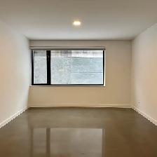 Condo 5 1/2 à louer rénové - Photo 8