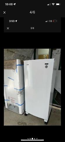 18 cu Ft Upright Freezer (NEW) - Photo 3