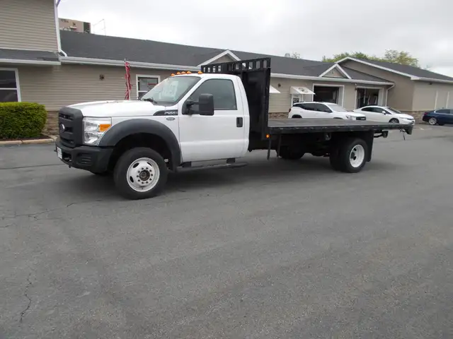2016 Ford Super Duty F-550 DRW XLT
