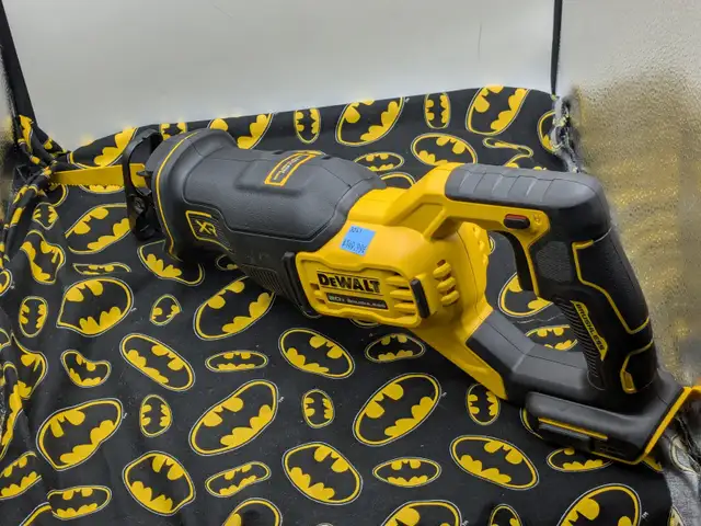 DeWALT DCS382 Reciprocating Saw (#3041)