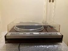 Pioneer PL-707 automatic quartz lock direct drive turntable