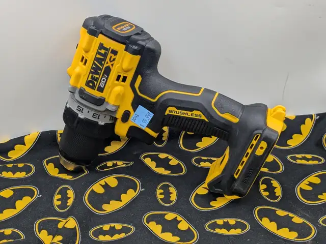 DeWALT DCD800 1/2' Drill Driver (#3042)