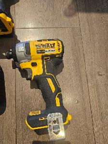 DEWALT Cordless Drill and Impact Driver Combo Kit - Photo 3