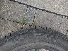 185-65R14x4 pneus été Pirelli en bon état. Usure 7/32 - Photo 4