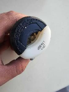 Leviton Lever Edge Locking Plug 30 Amp 125/250 Volt, 3-Pole 4-Wi - Photo 2