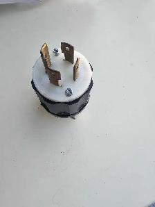 Leviton Lever Edge Locking Plug 30 Amp 125/250 Volt, 3-Pole 4-Wi - Photo 8