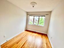 3 BED   3 BATH TOWNHOUSE IN THORNHILL - Photo 8