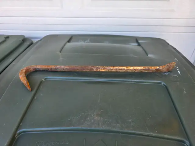 18' Steel Pry Bar