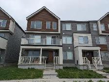 4 bedroom and 4 bathroom townhouse for Rent