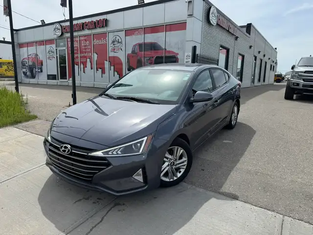 2020 Hyundai Elantra SEL ONLY 39,000 KM!