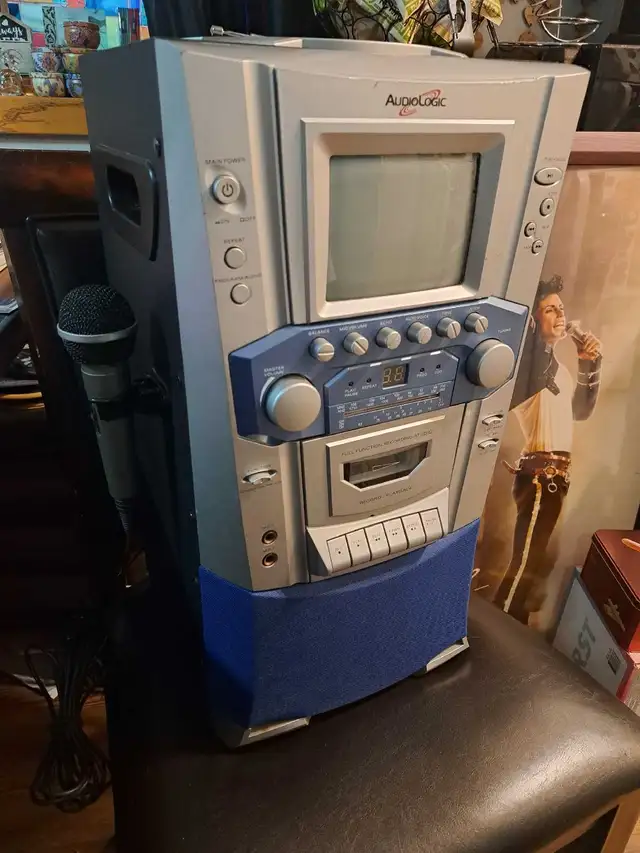 Audiologic Karaoke Machine