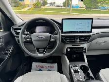 2025 Ford Escape PHEV ONLY 6,000KM! - Photo 8