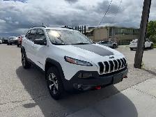 2018 Jeep Cherokee Trailhawk Technology Package - Photo 2