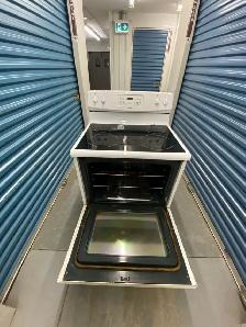 WHITE GLASS TOP ELECTRIC STOVE - Photo 8