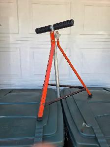 Adjustable Trypod To Assist W Cutting Long Wood On A Miter  Saw - Photo 2