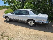 1993 Buick Park Avenue Ultra - Photo 2