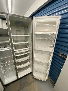 STAINLESS STEEL REFRIGERATOR - Photo 6