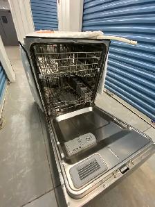 GE STAINLESS STEEL DISHWASHER - Photo 9