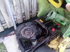 riding lawnmower - Photo 3