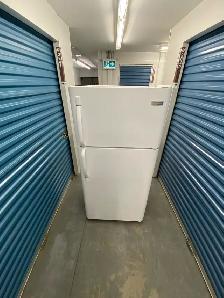 WHITE REFRIGERATOR TOP FREEZER - Photo 3