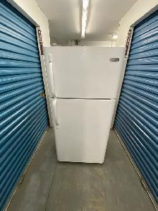 WHITE REFRIGERATOR TOP FREEZER - Photo 10